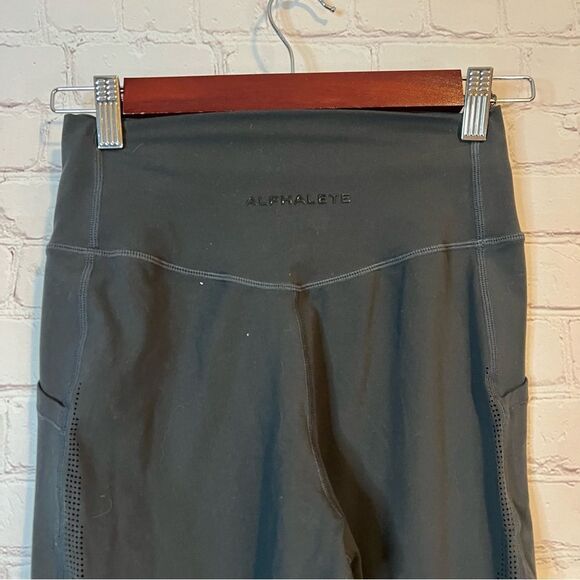 Alphalete Workout Leggings size medium - Picture 3 of 8